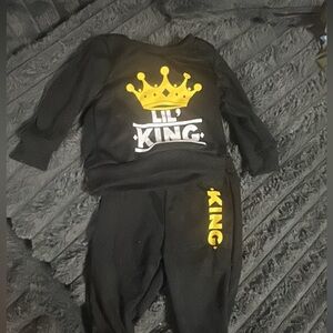 Lil' King Black and Yellow Outfit